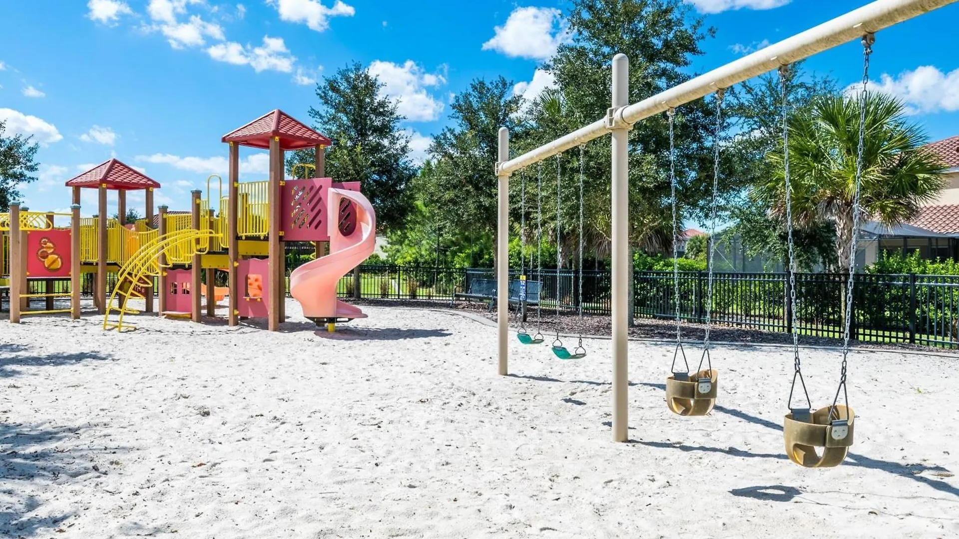 Holiday home Lakeside Living Davenport United States